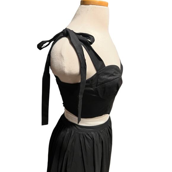 Reformation × Kacey Musgraves Magnolia Tank &
Midi Skirt Set Size 8 NWOT - Picture 5 of 15